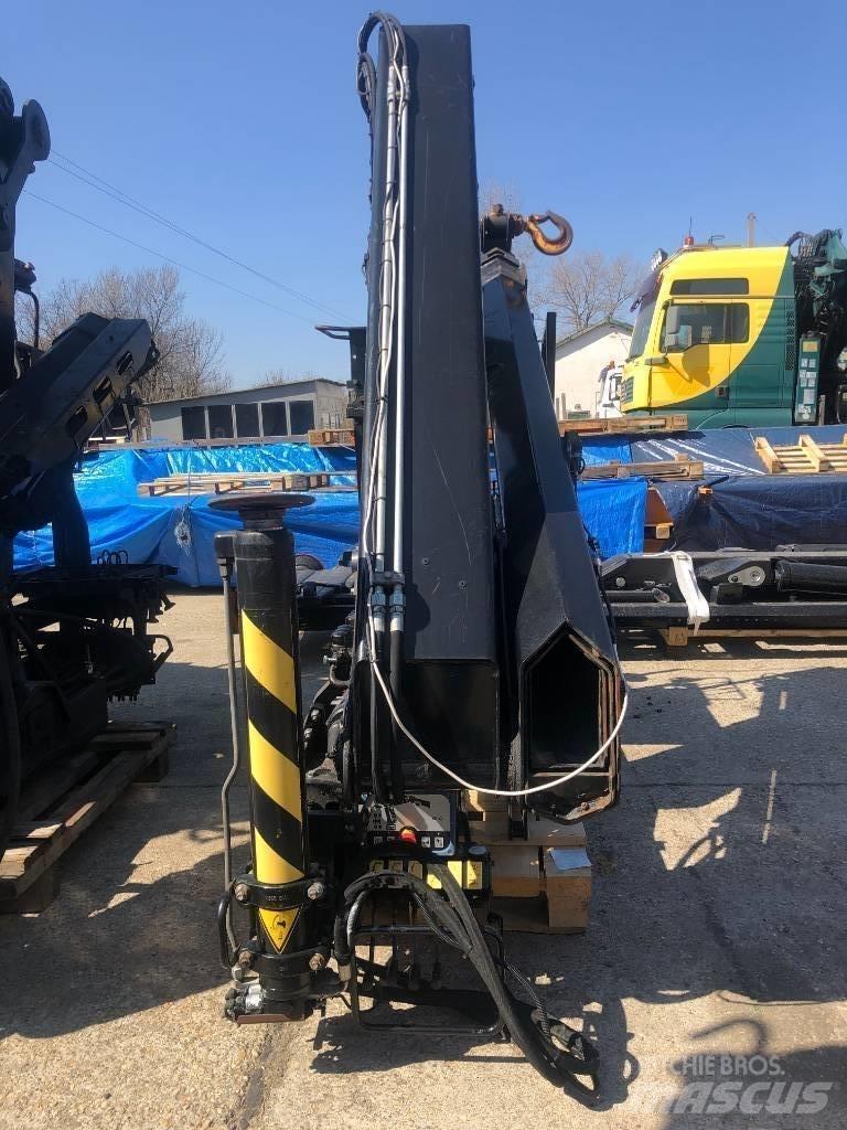 HIAB 111 B-2 Duo Loader cranes