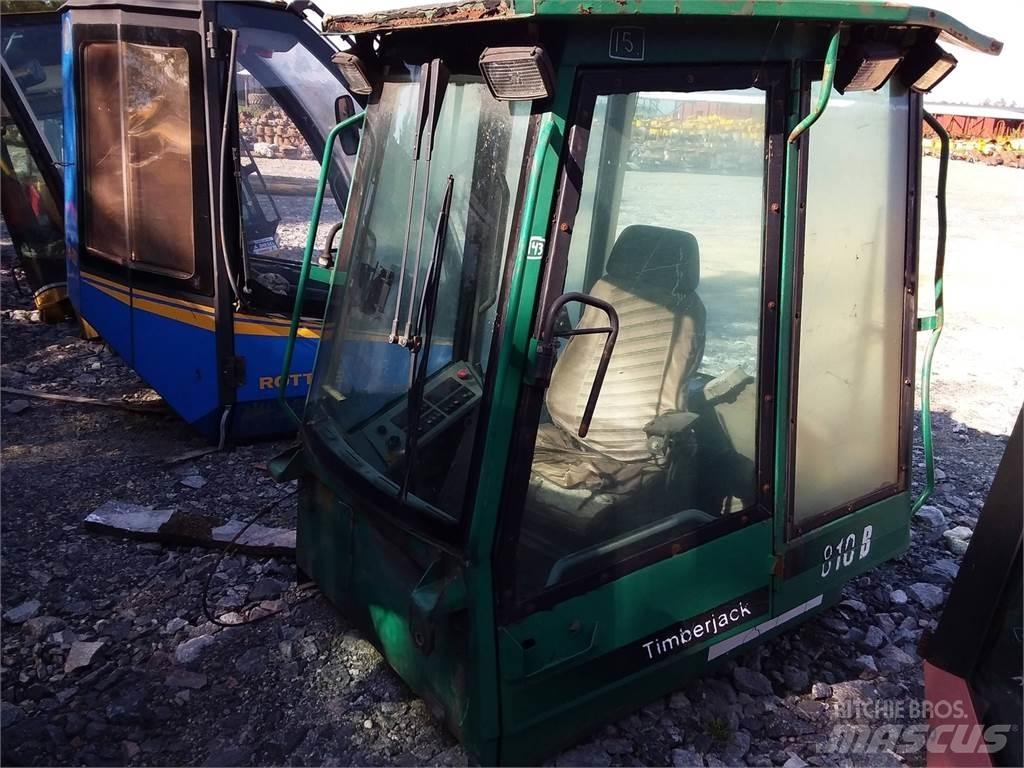 Timberjack 810B Cabins and interior