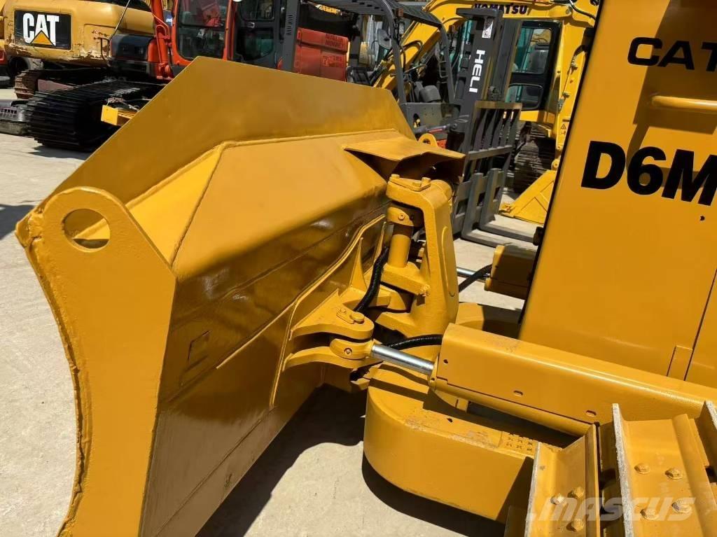 CAT D 6 M Crawler dozers