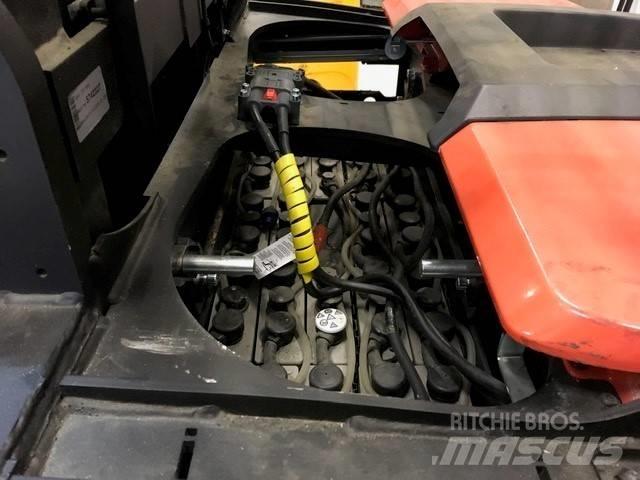 Toyota OME 100 H High lift order picker