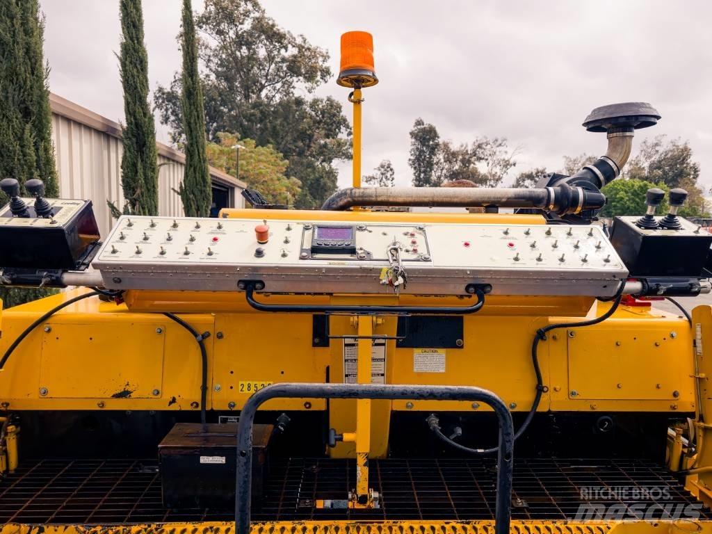 LeeBoy 8515 C Asphalt pavers