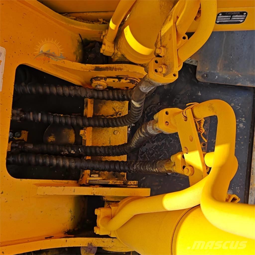 Hyundai Robex 210W-7 Wheeled excavators