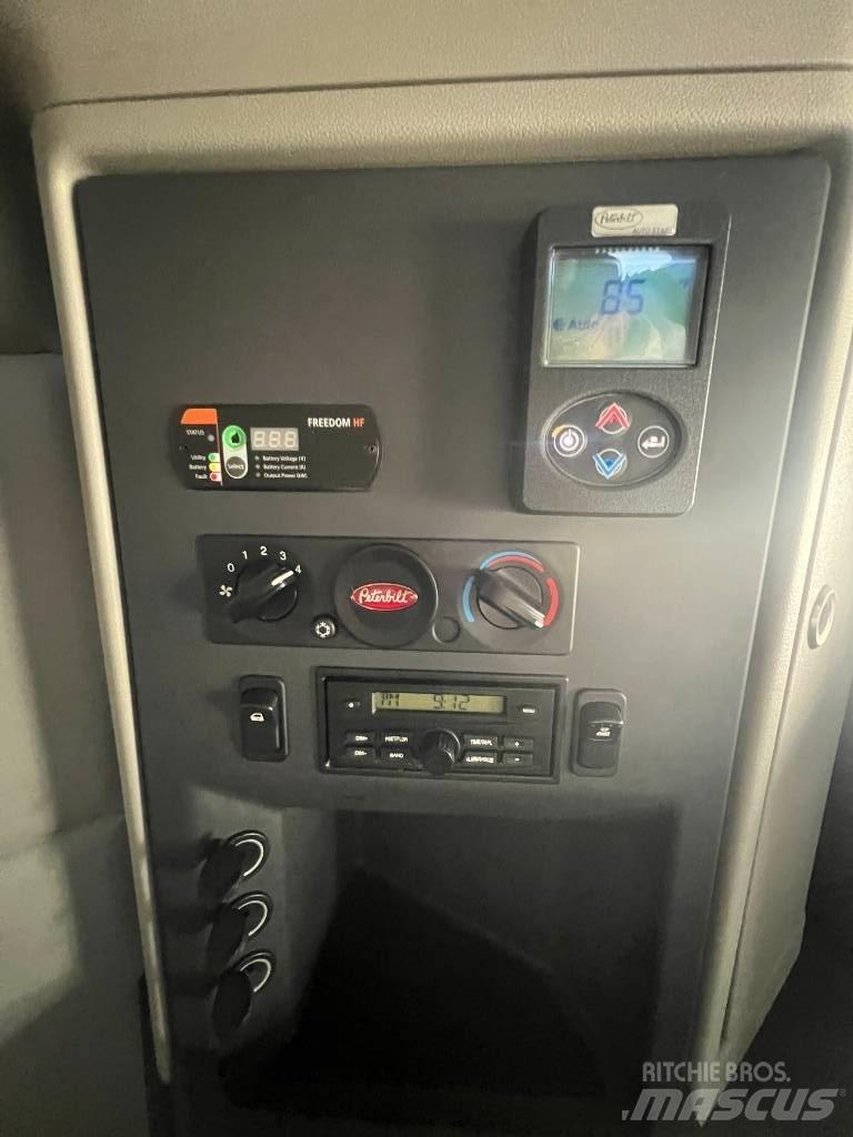 Peterbilt 579 Prime Movers