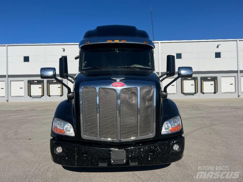 Peterbilt 579 Prime Movers