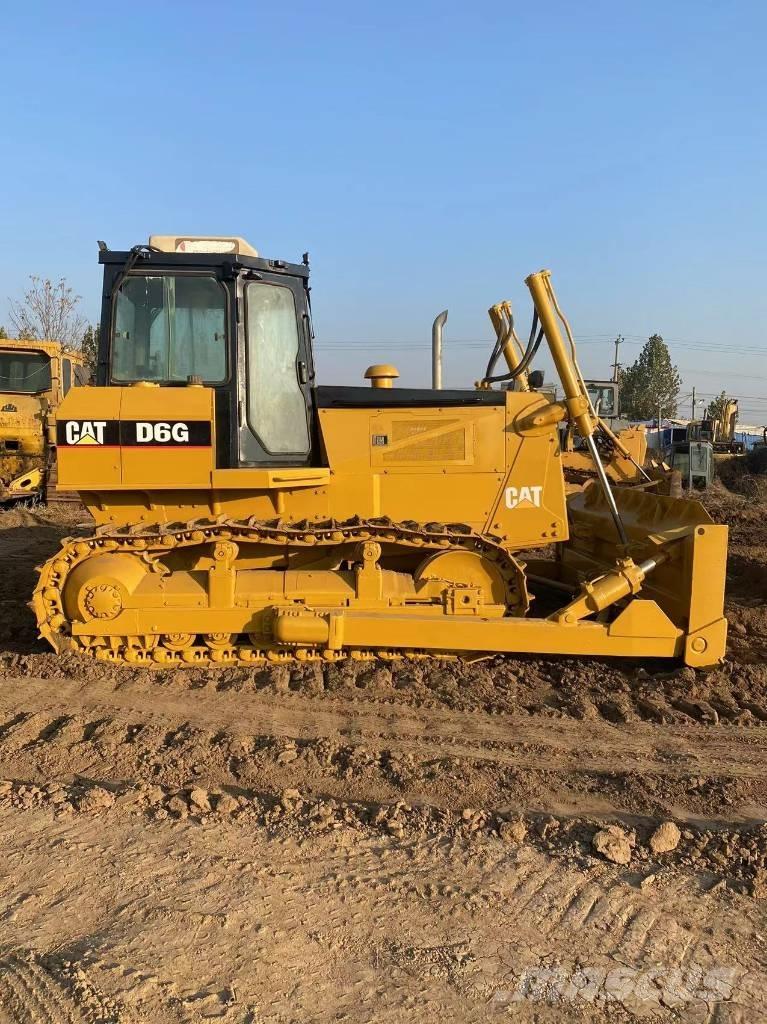 CAT D 6 G Crawler dozers