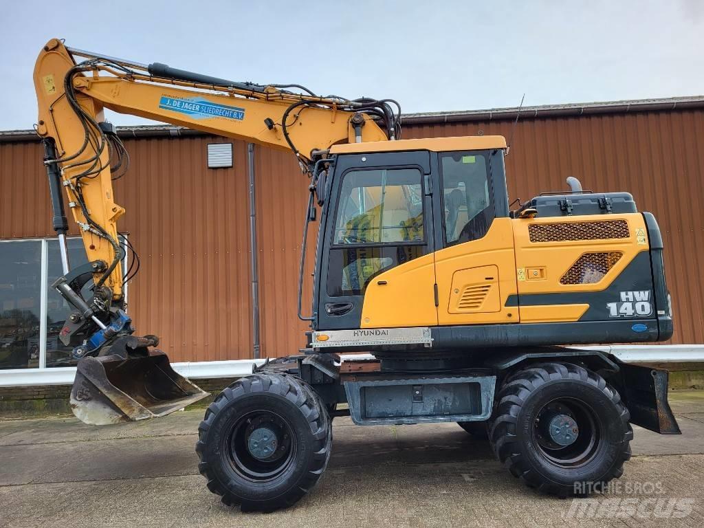 Hyundai HW 140 Rough terrain cranes