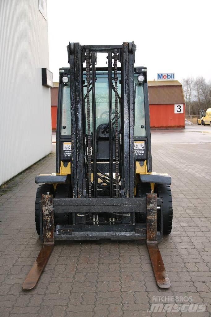 Yale GDP40VX6 Diesel trucks