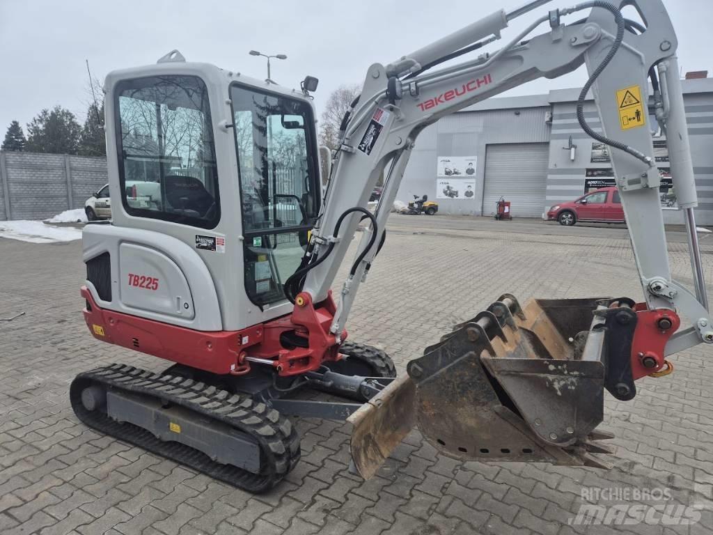Takeuchi TB 225 Mini excavators < 7t (Mini diggers)
