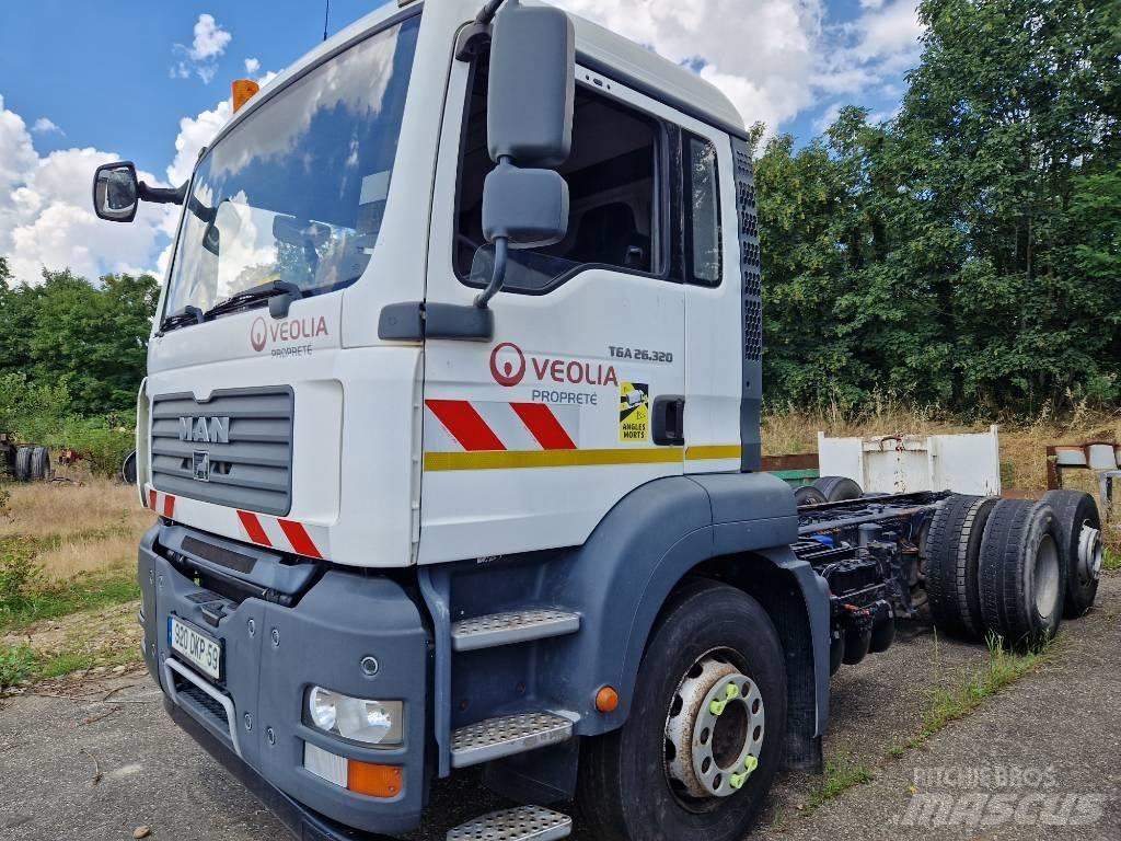 MAN 324.26 Chassis Cab trucks