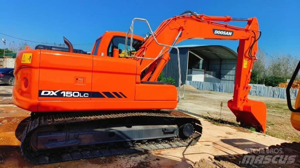 Hitachi ZX 210 Crawler excavators