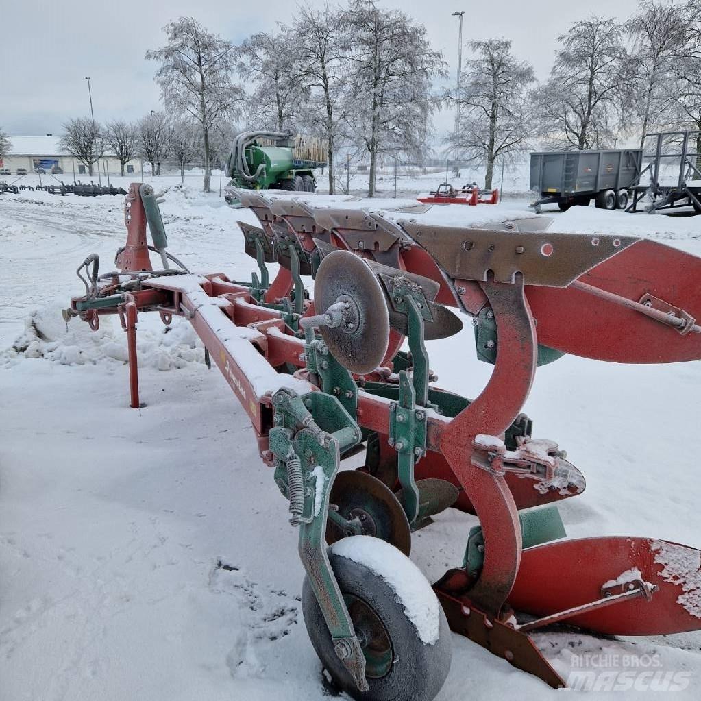 Kverneland EM85 Reversible ploughs