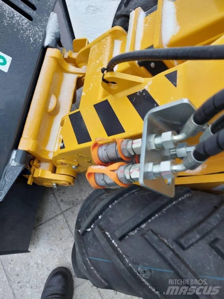  Maxload 950 Multi-purpose loaders