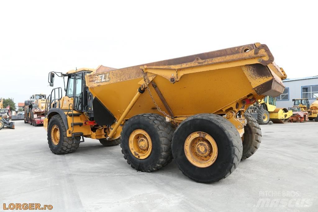 Bell B 30 E Articulated Haulers