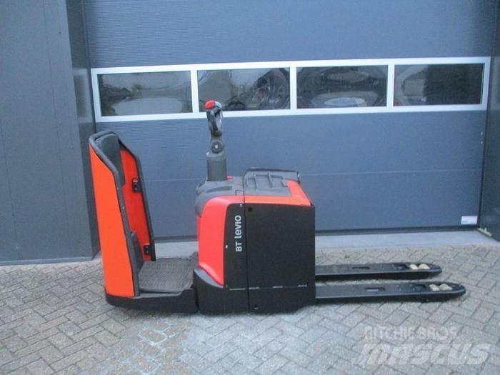 Toyota LPE 250 Low lift with platform