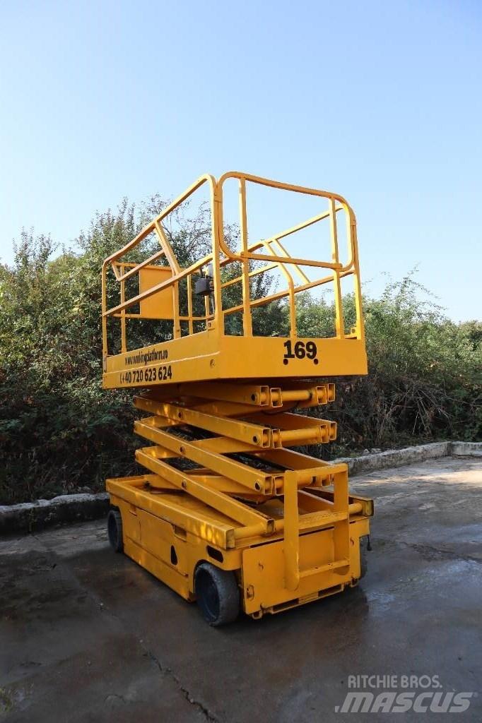 Haulotte Compact 10 Scissor lifts