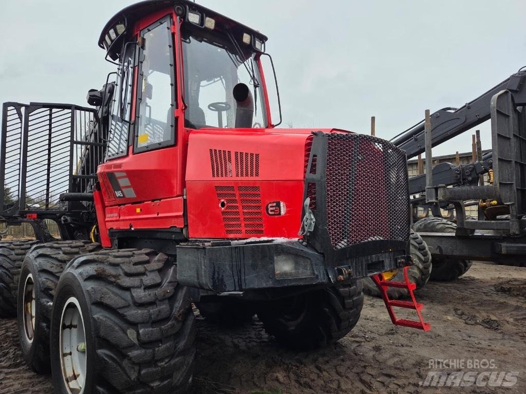 Komatsu 845 Forwarders