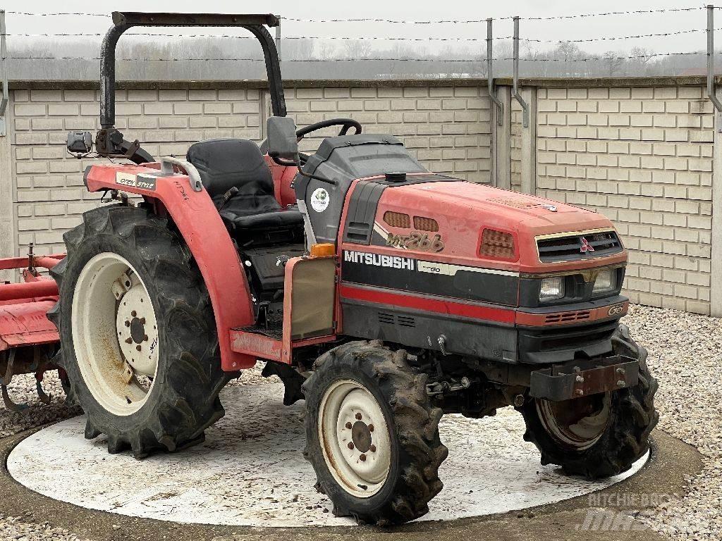 Mitsubishi MT266 Tractors