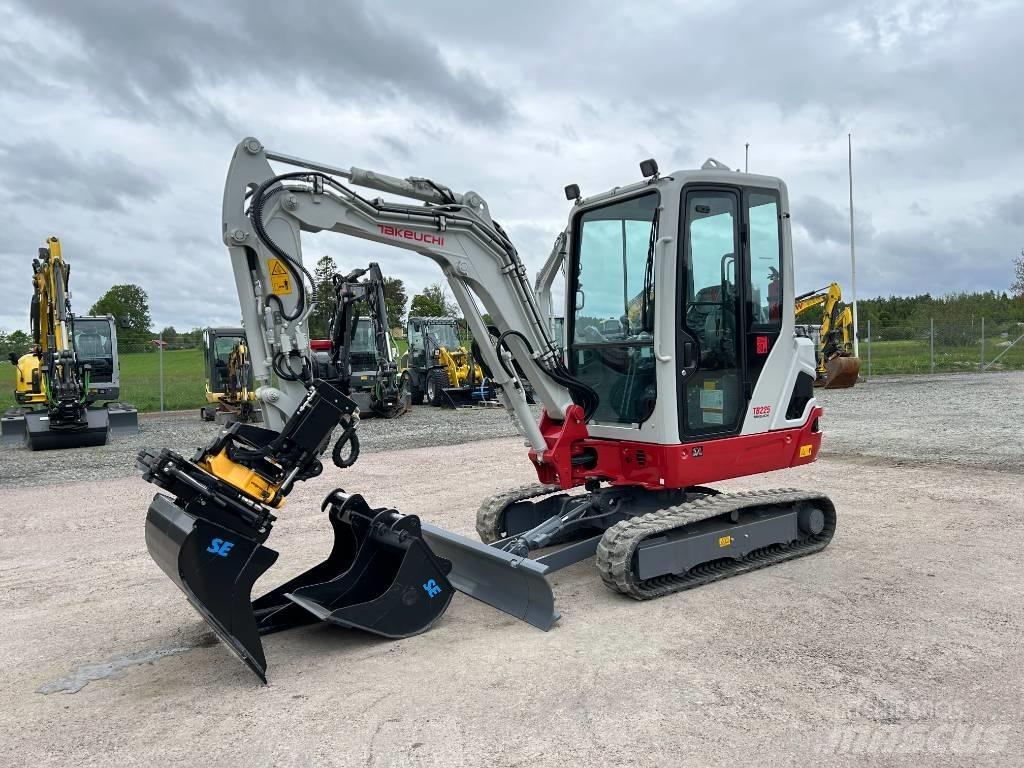 Takeuchi TB225 Mini excavators < 7t (Mini diggers)