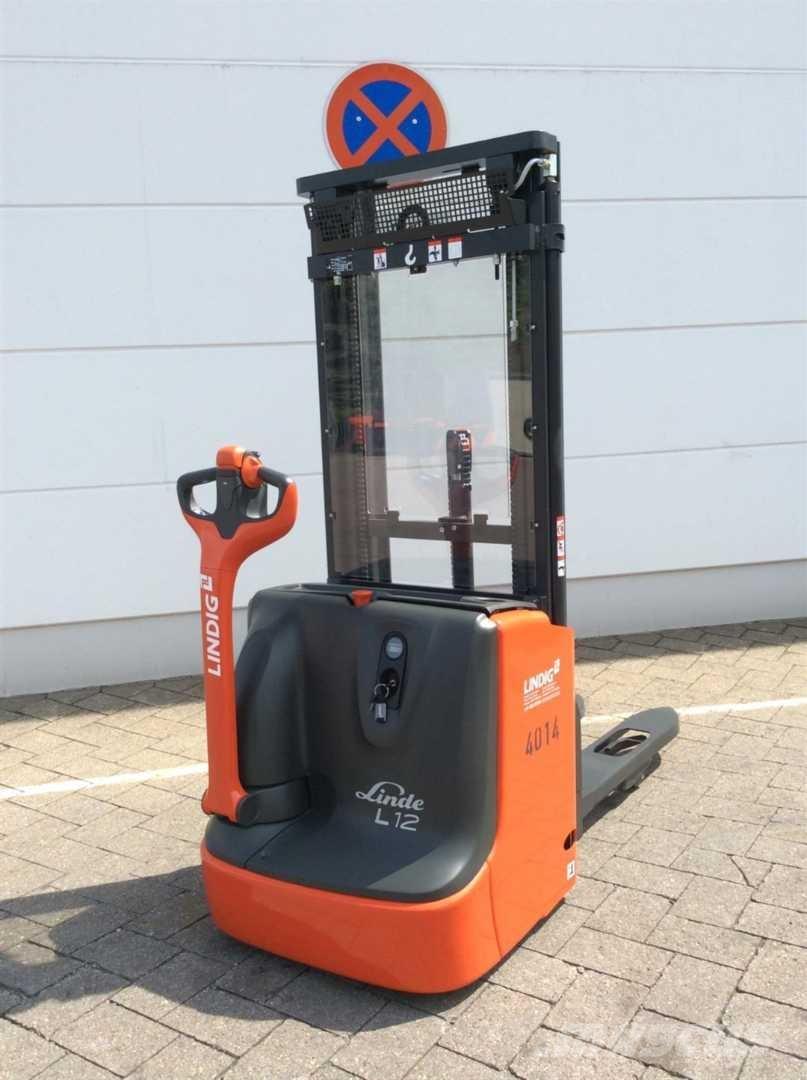 Linde L12I Self propelled stackers