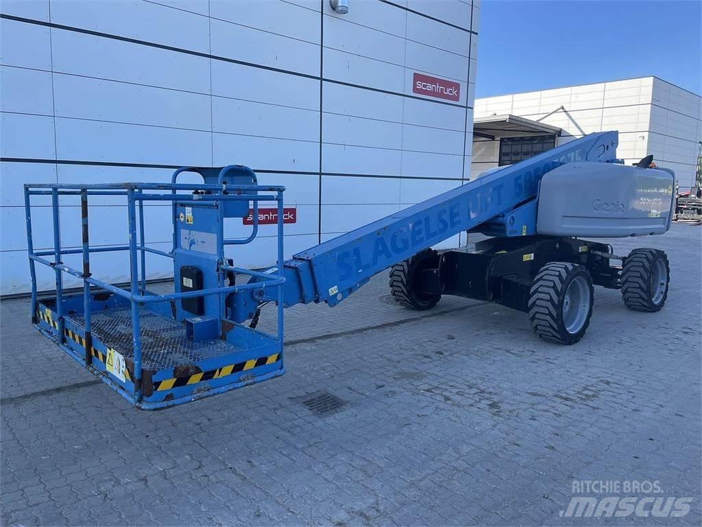 Genie S-60HC Articulated boom lifts