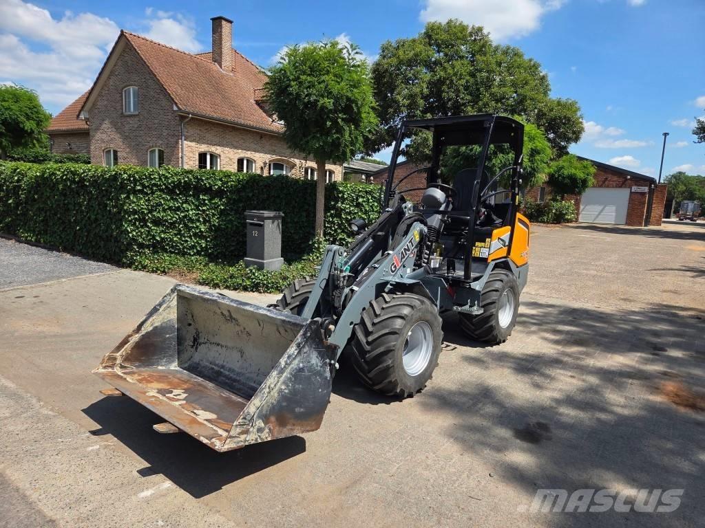 GiANT G2700HD X-TRA Multi-purpose loaders