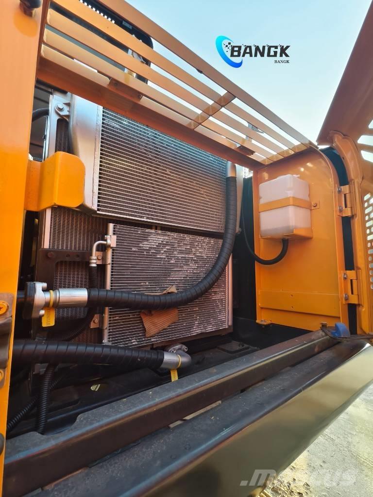 Hyundai 305LC-9T Crawler excavators