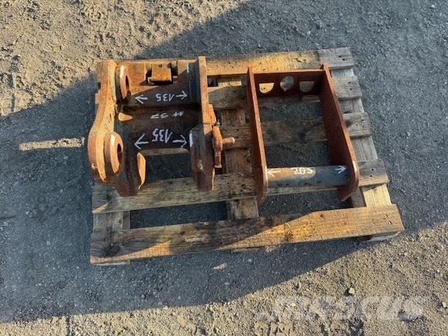 JCB QUICK COUPLERS Quick connectors