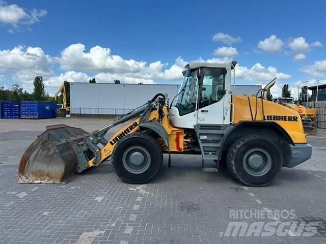 Liebherr L 538 Wheel loaders
