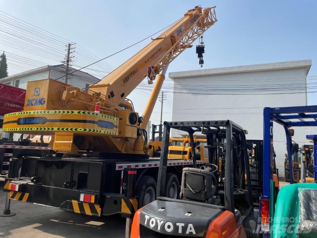 XCMG XCT25 Ton All terrain cranes