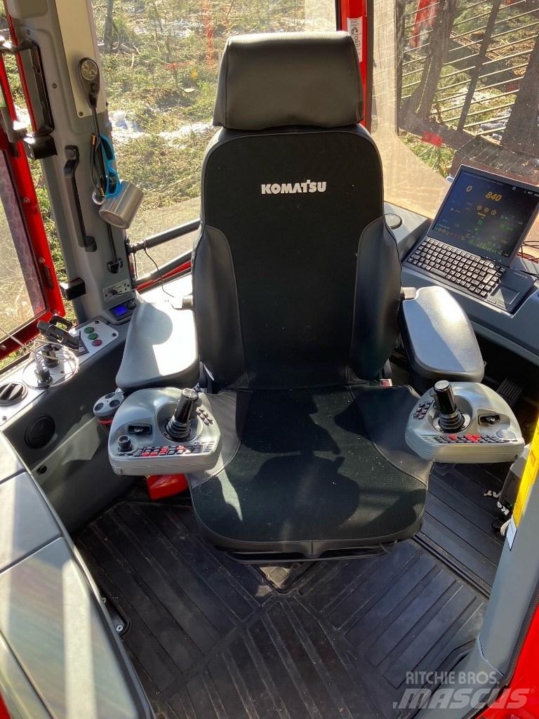 Komatsu 895 Forwarders