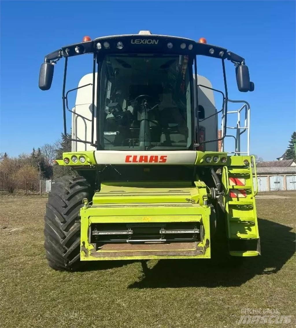 CLAAS Lexion 660 Combine harvesters
