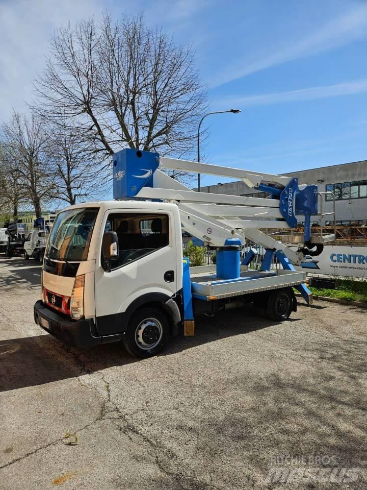 Socage DA 320 Truck mounted platforms