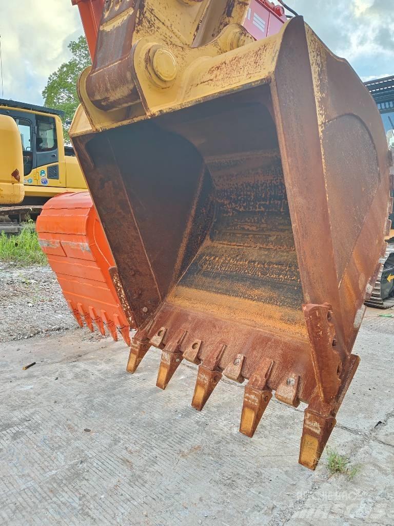 Komatsu PC 400-8 Crawler excavators
