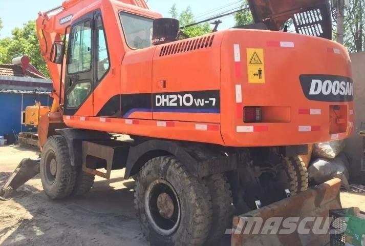Doosan DH210W Wheeled excavators