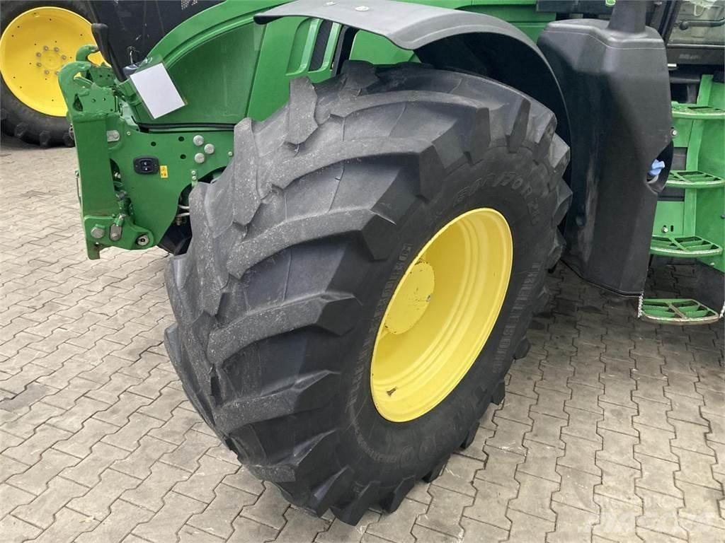 John Deere 6215R Tractors