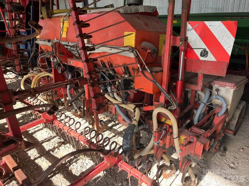  Becher AEROMAT 8Z Sowing machines