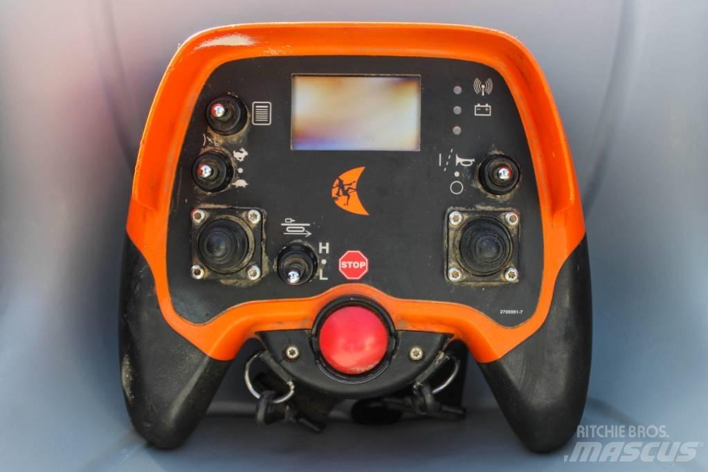 Ditch Witch JT24 Horizontal drilling rigs