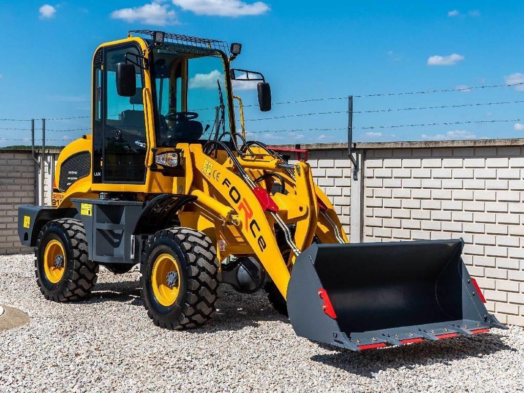 Force 915 lux Knuckle boom loaders