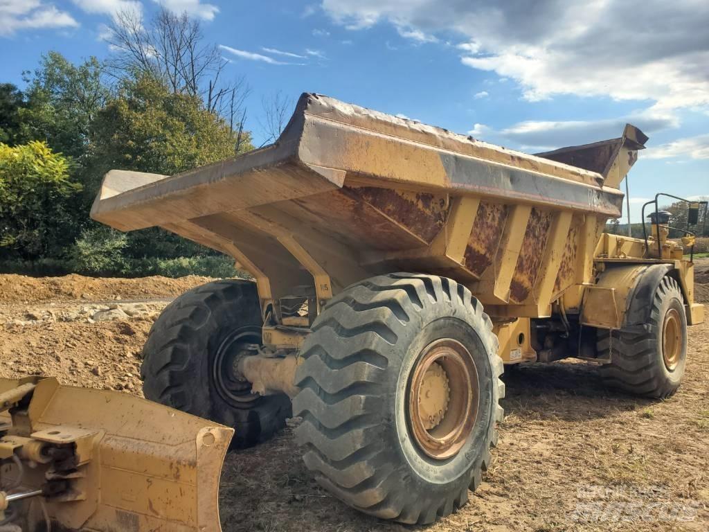 CAT D 25 D Articulated Haulers