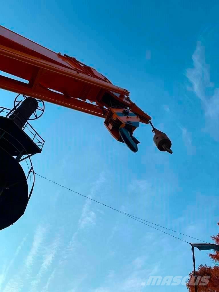Kato NK 250 E All terrain cranes