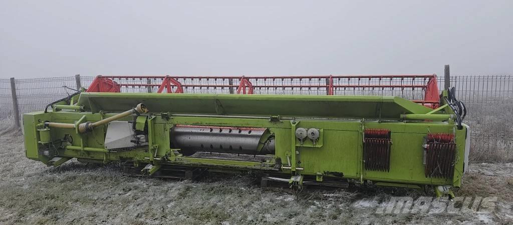 CLAAS Tucano 440 Combine harvesters