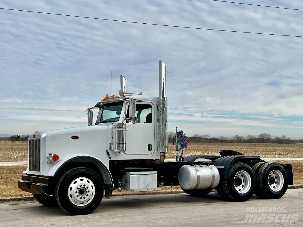 Peterbilt 367 Prime Movers