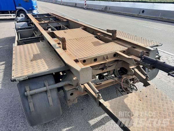 Floor FLA-3-101 Container semi-trailers