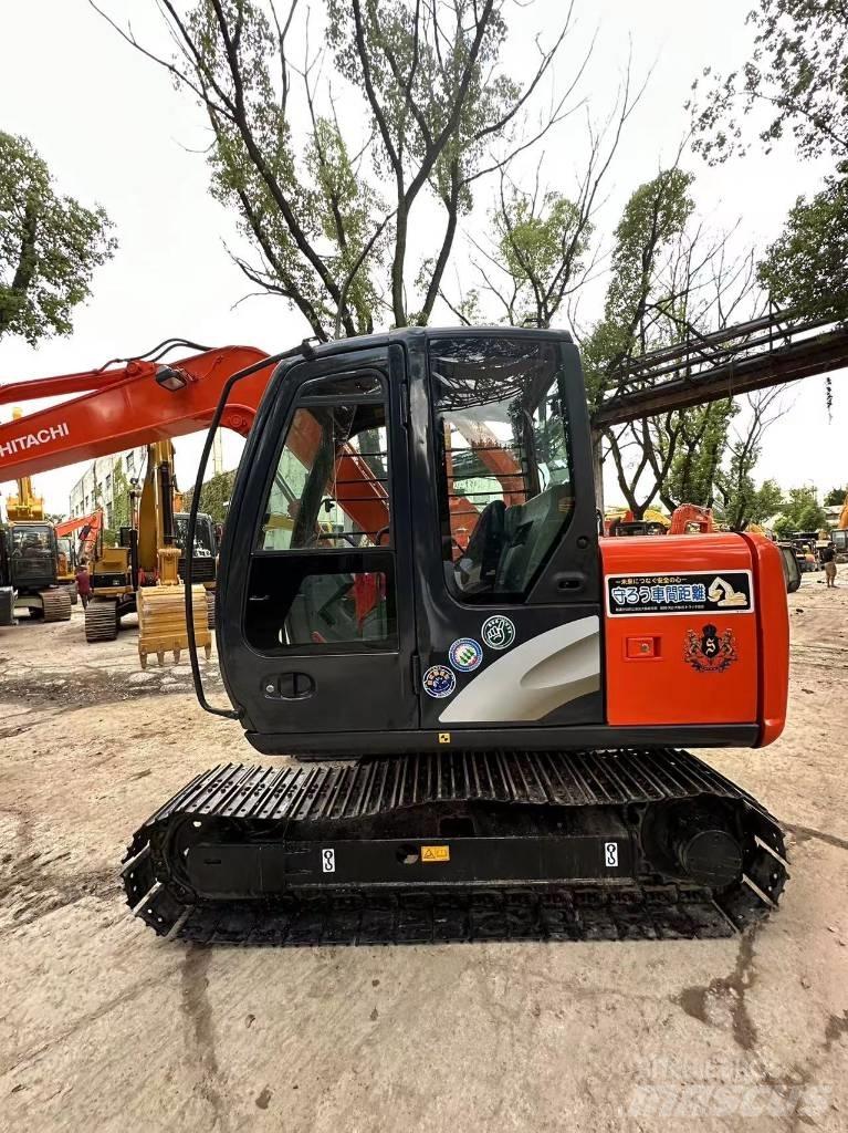 Hitachi 70 Crawler excavators