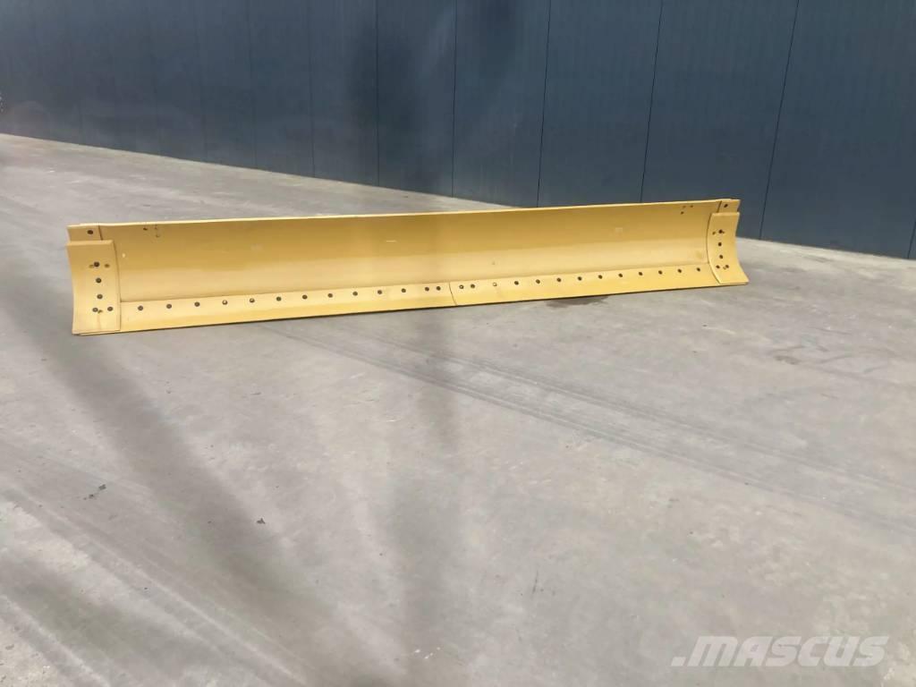 CAT 140M2 Moldboard Blades