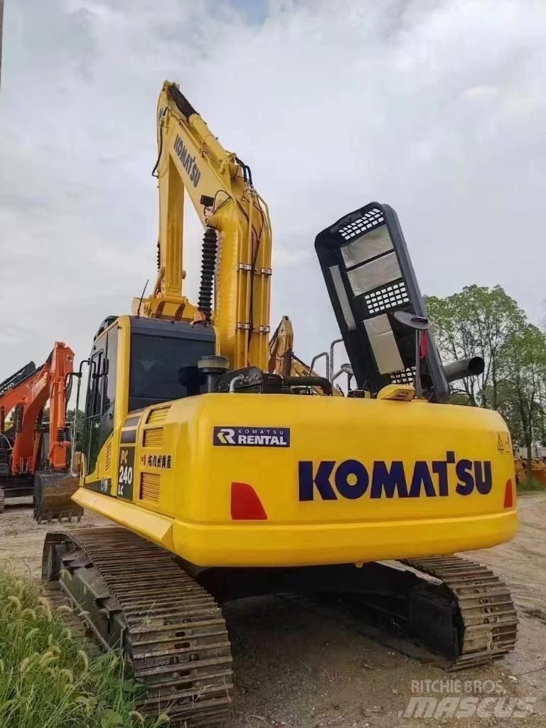 Komatsu 240LC-8 Crawler excavators