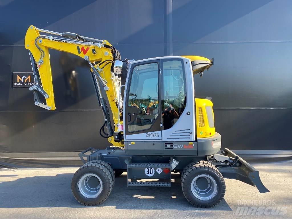 Wacker Neuson EW65 Wheeled excavators