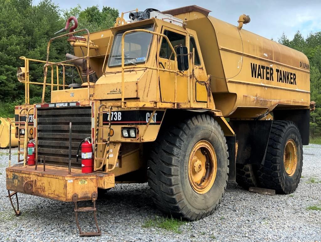 CAT 773 B Water bowser