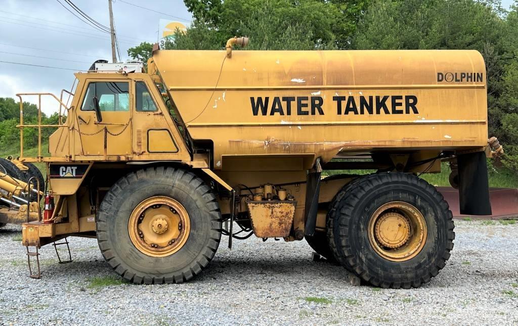 CAT 773 B Water bowser