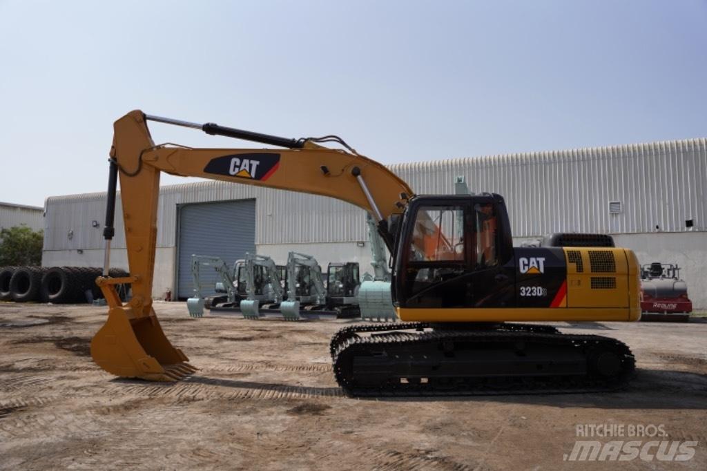 CAT 323D3 Wheeled excavators